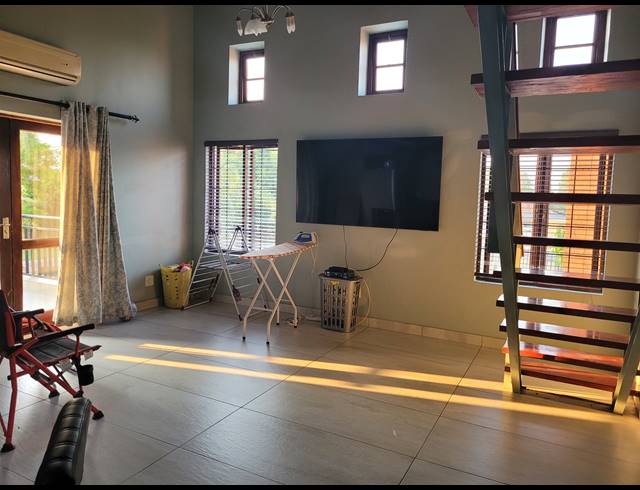 3 BEDROOM DUPLEX TO LET IN WATERVAL EAST